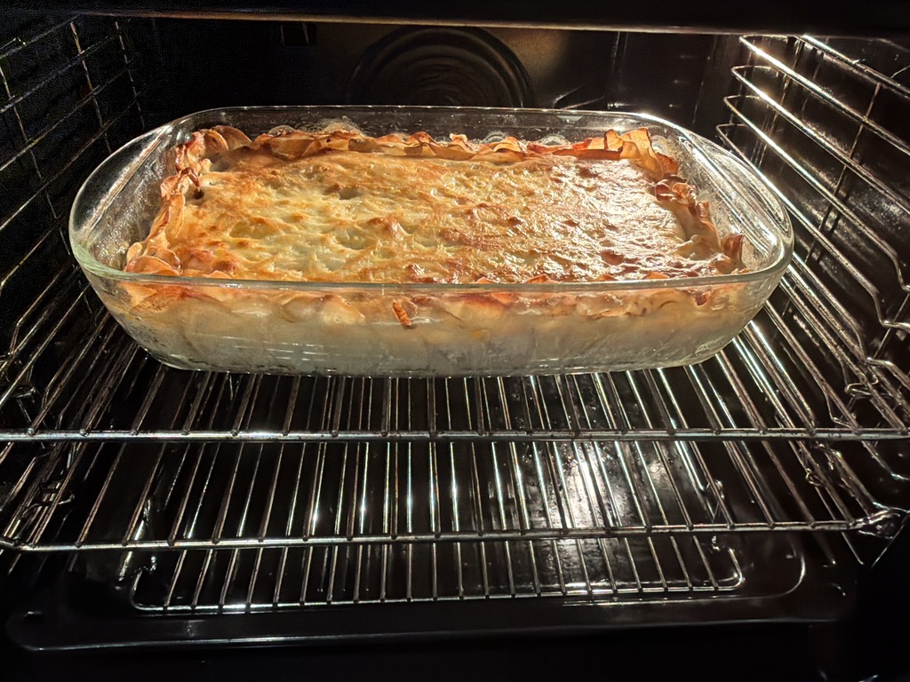 Family cooking photograph: Cheesy Beef, Corn & Potato Bake